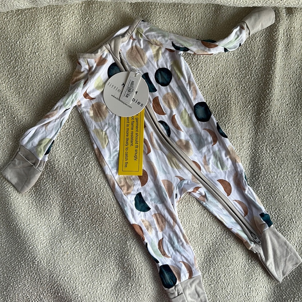 NWT little Sleepies Luna neutral 1pc